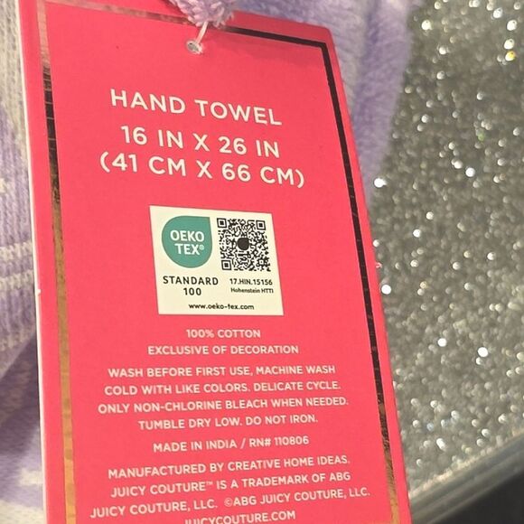 Juicy Couture JUICY Logo Etched Hand Towels - Picture 8 of 9